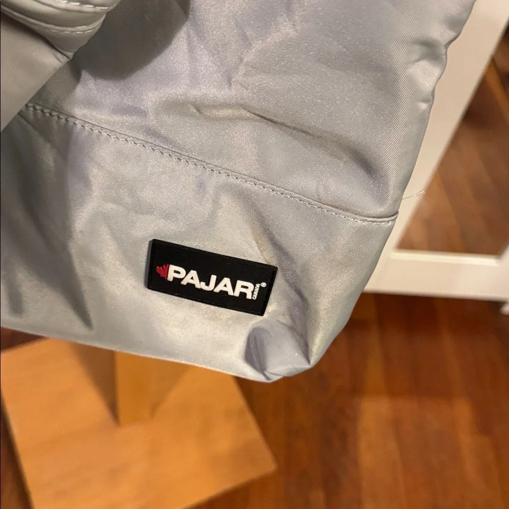 Pajar Tote Bag w/ Water Bottle Bag Attachment - Picture 3 of 8